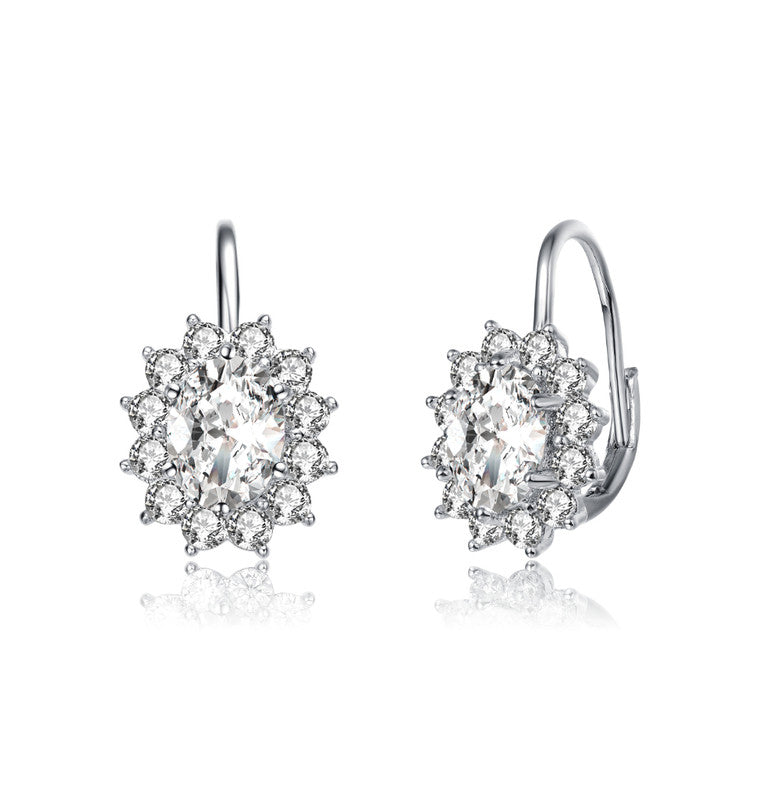 Серьги-подвески с застежкой-русалкой и прозрачным кубическим цирконием в форме цветка гибискуса, покрытые белым золотом Rachel Glauber, серебряный
Серьги-подвески с застежкой-русалкой и прозрачным кубическим цирконием в форме цветка гибискуса, покрытые белым золотом Rachel Glauber, серебряный