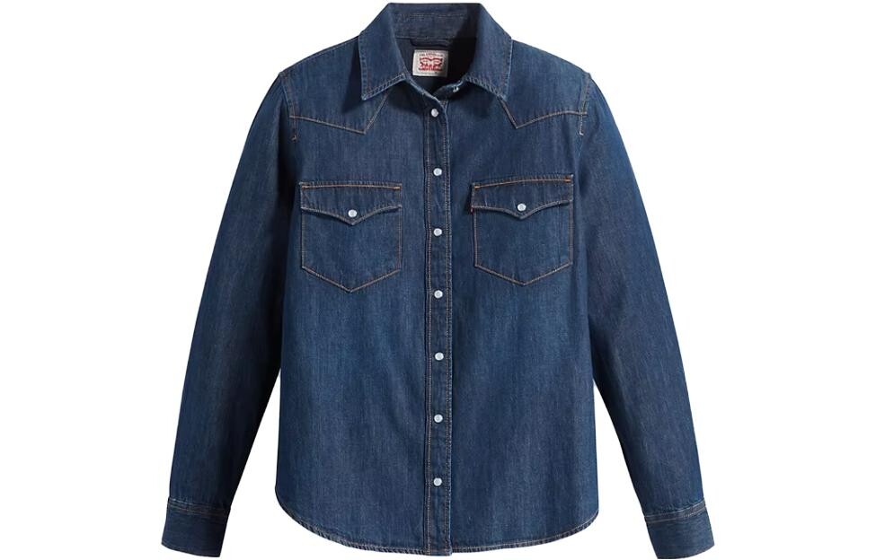 Рубашка женская темно-синяя Levi’S
Рубашка женская темно-синяя Levi’S