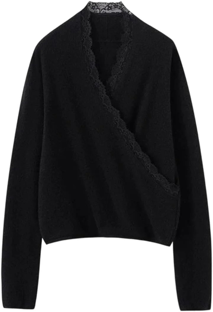 Женский кашемировый свитер с V-образным вырезом и кружевной строчкой
Женский кашемировый свитер с V-образным вырезом и кружевной строчкой