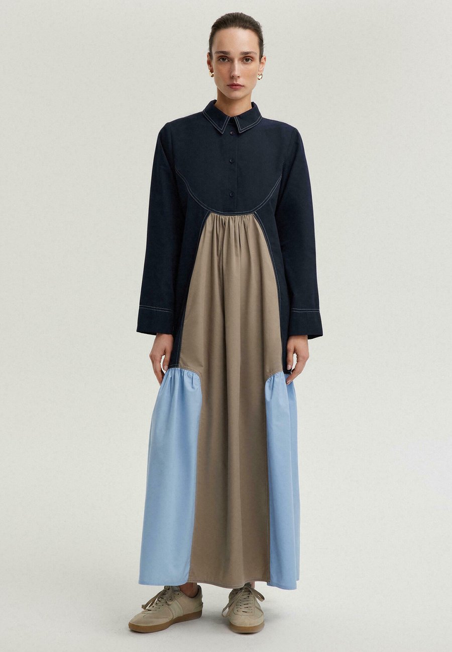 Платье Touché Privé COLOR BLOCK DRESS, Navy Blue/Dark Blue
Платье Touché Privé COLOR BLOCK DRESS, Navy Blue/Dark Blue