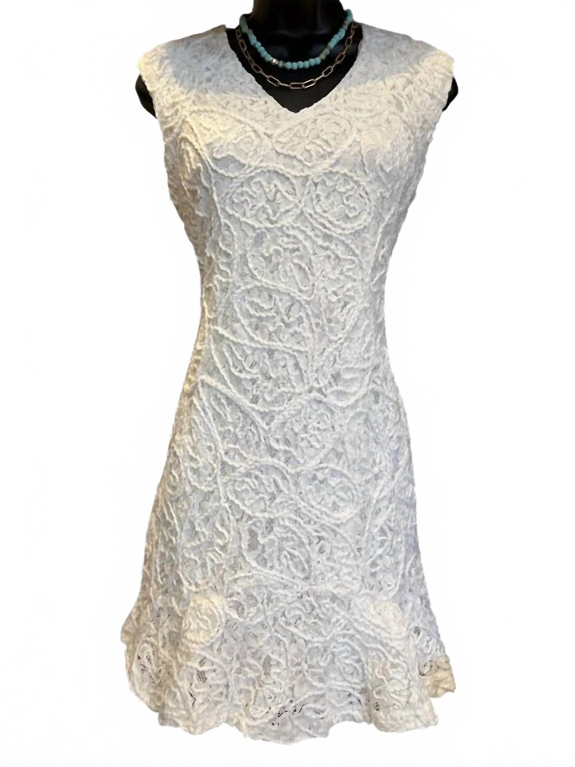 Женское белое кружевное мини-платье SHE + SKY
Женское белое кружевное мини-платье SHE + SKY