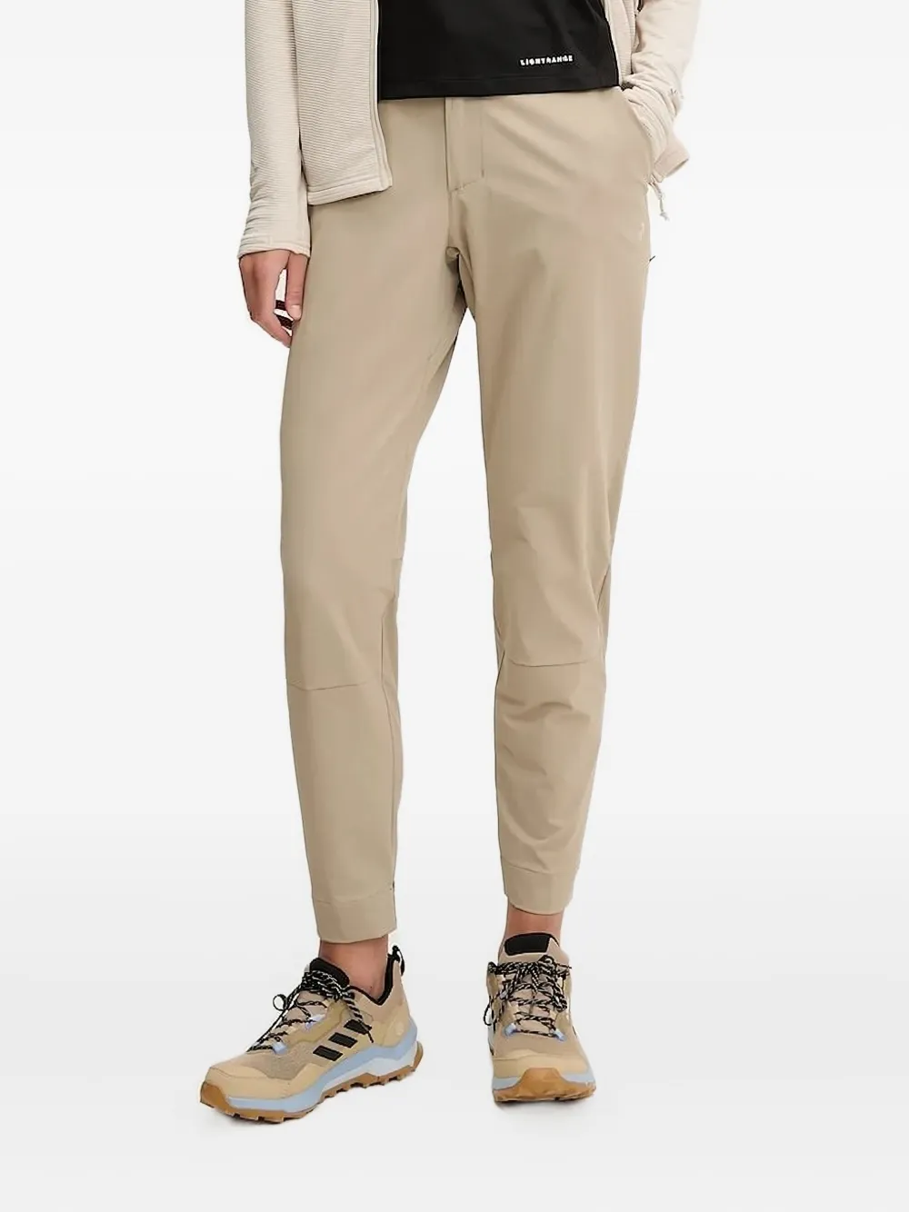 Брюки с карманами и поясом Peak Performance, нейтральный
Брюки с карманами и поясом Peak Performance, нейтральный