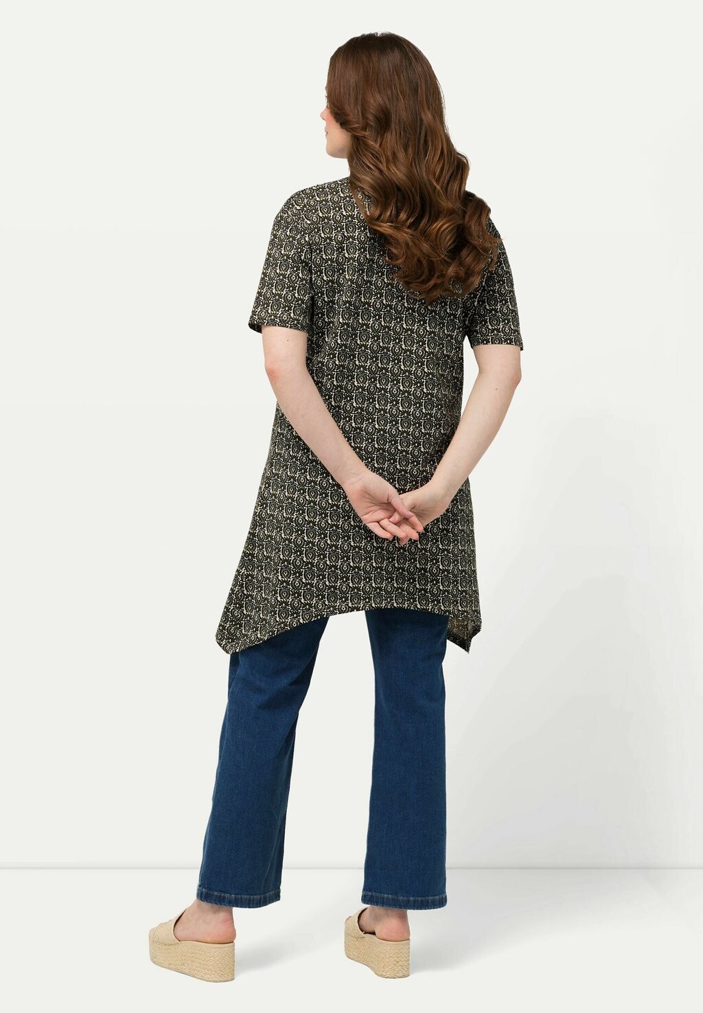 Туника Ulla Popken, черный
Туника Ulla Popken, черный