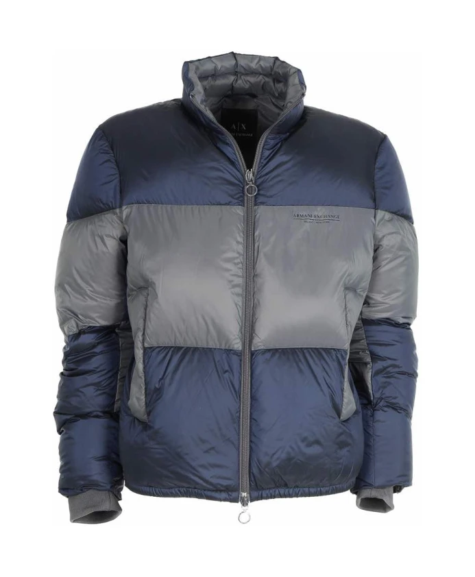 Короткая двухцветная синяя пуховая куртка Armani Exchange, мультиколор
Короткая двухцветная синяя пуховая куртка Armani Exchange, мультиколор