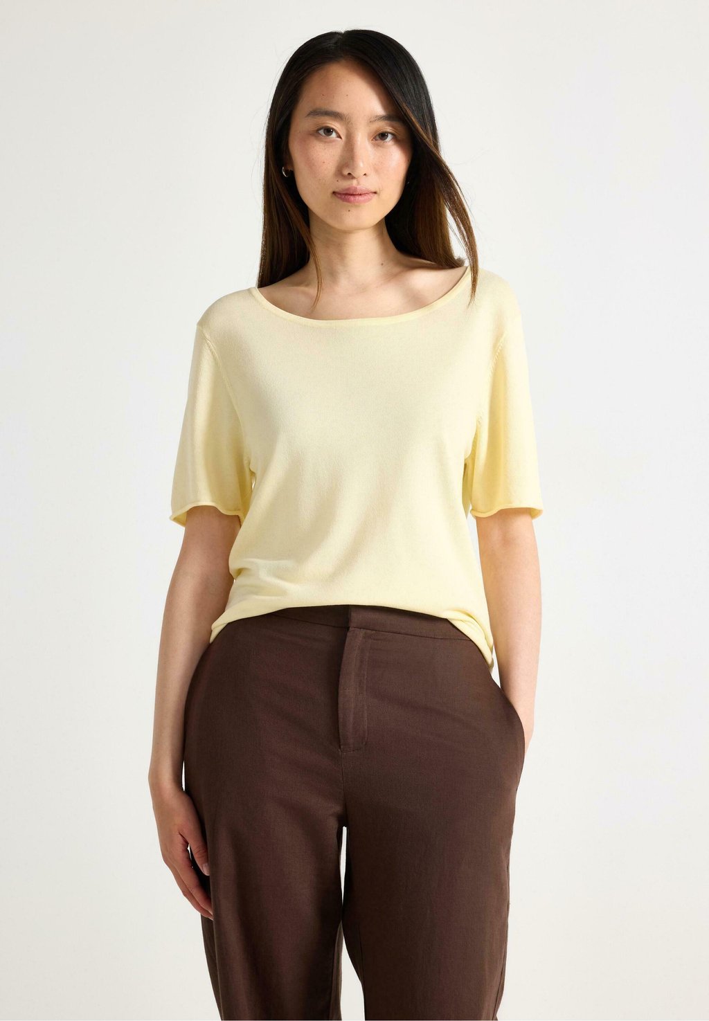 Базовая футболка Lindex, светло-желтый
Базовая футболка Lindex, светло-желтый