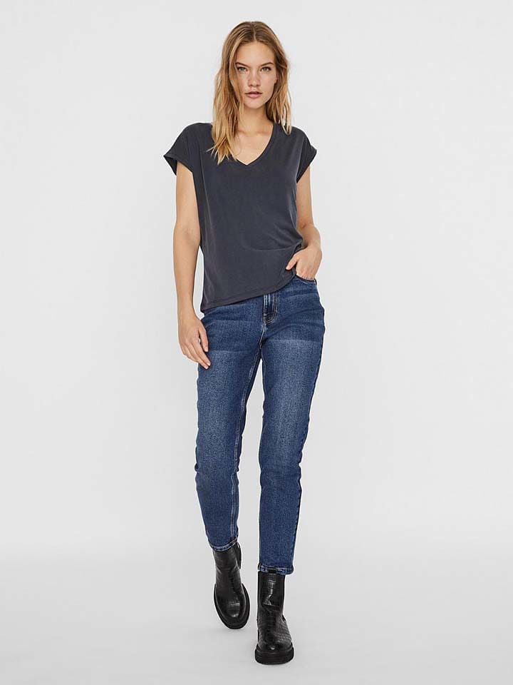 Футболка Vero Moda, антрацит
Футболка Vero Moda, антрацит