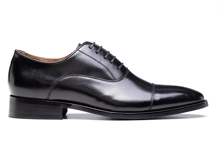 Серия GENTRY Туфли мужские низкие Vicki Brown, черный
Серия GENTRY Туфли мужские низкие Vicki Brown, черный