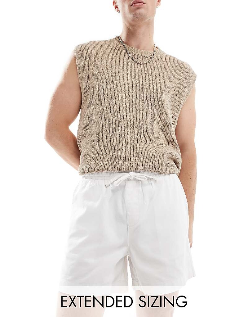 ASOS DESIGN – Белые шорты чинос
ASOS DESIGN – Белые шорты чинос