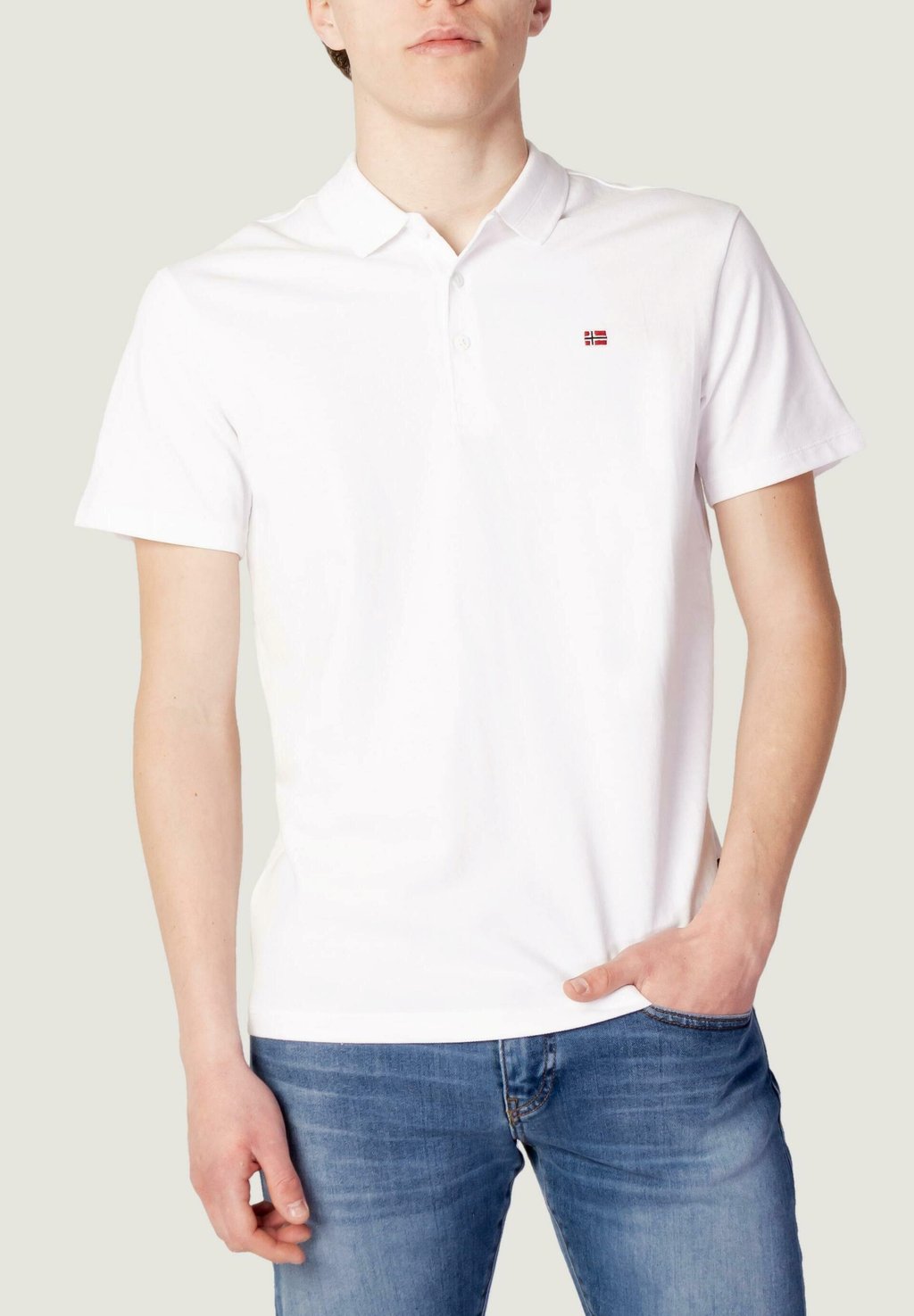 Поло EALIS SS SUM NP0A4H8B Napapijri, белый
Поло EALIS SS SUM NP0A4H8B Napapijri, белый