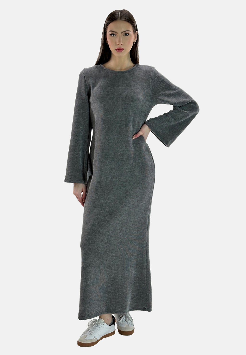 Платье макси Jumper dress Elara, серый
Платье макси Jumper dress Elara, серый