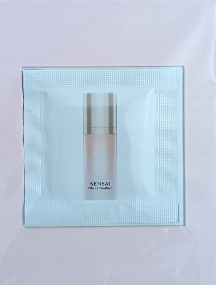 SENSAI TOTAL LIP TREATMENT 0.5ml Inna marka 
SENSAI TOTAL LIP TREATMENT 0.5ml Inna marka