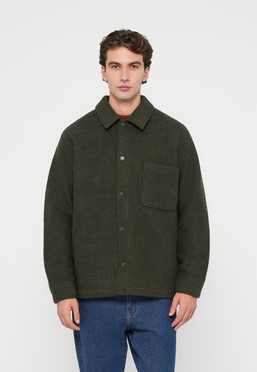Куртка Aigle Light jacket, Avocat/Dark Green
Куртка Aigle Light jacket, Avocat/Dark Green