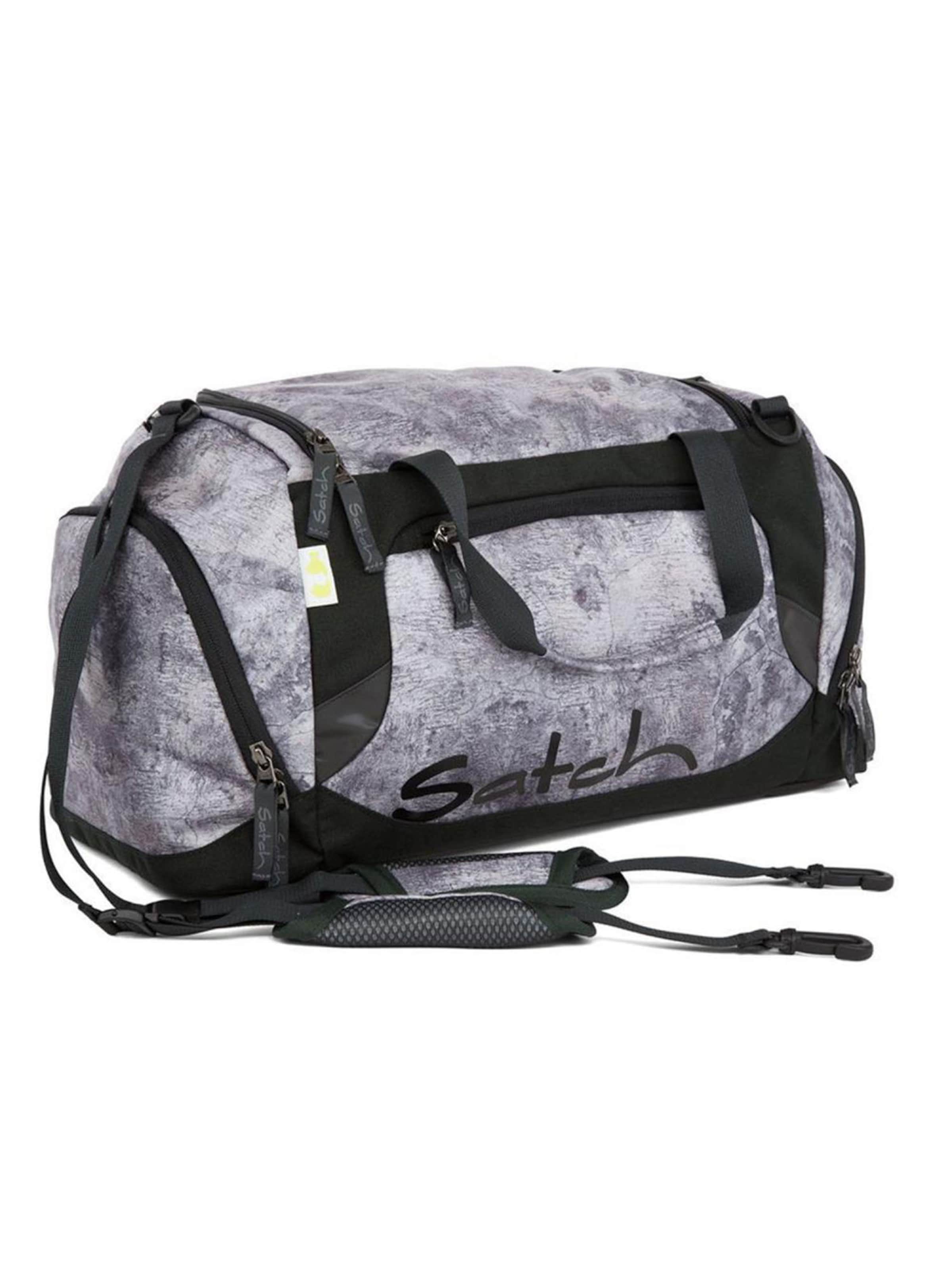 Satch Спортивная сумка в темно-сером цвете
Satch Спортивная сумка в темно-сером цвете