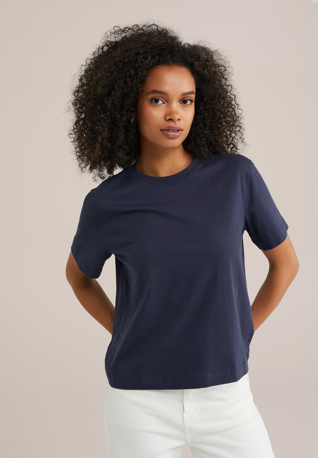 Базовая футболка WE Fashion, темно-синий
Базовая футболка WE Fashion, темно-синий