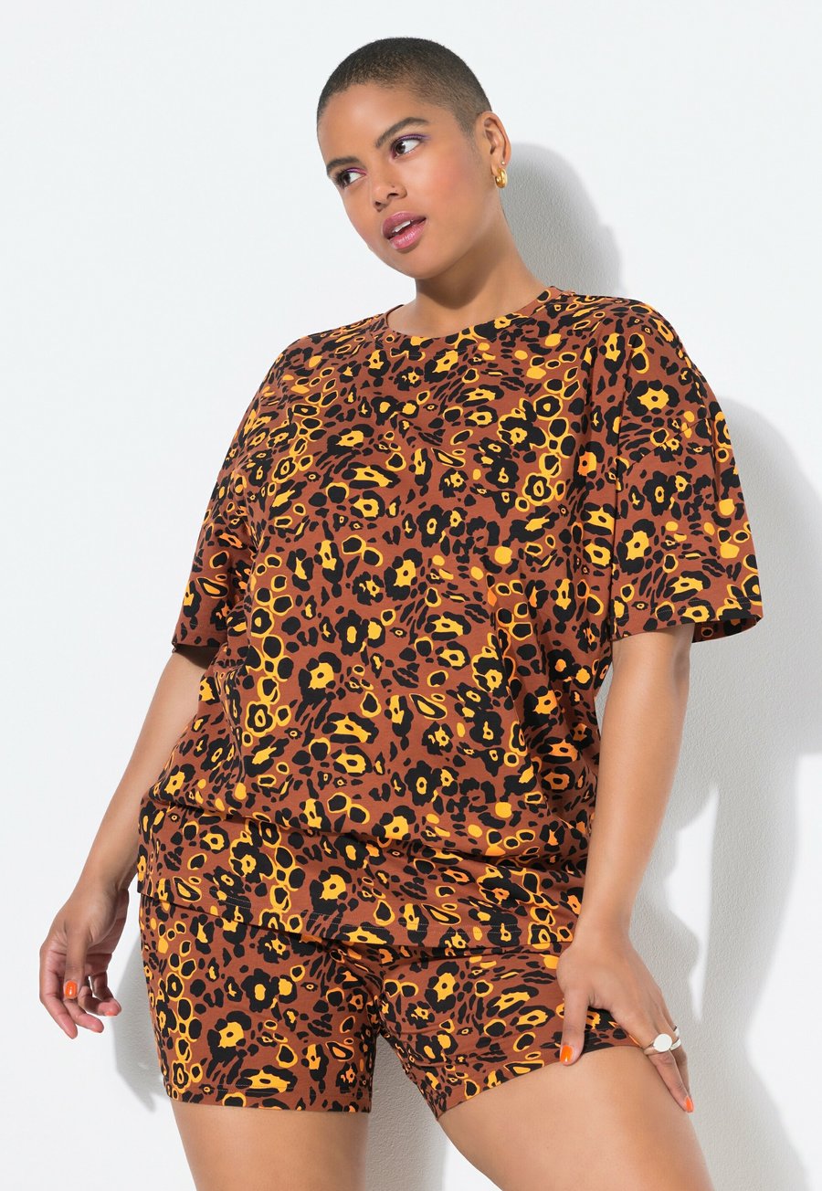 Пижамный комплект Studio Untold KURZER LEO SET, Fawn Brown/Brown
Пижамный комплект Studio Untold KURZER LEO SET, Fawn Brown/Brown