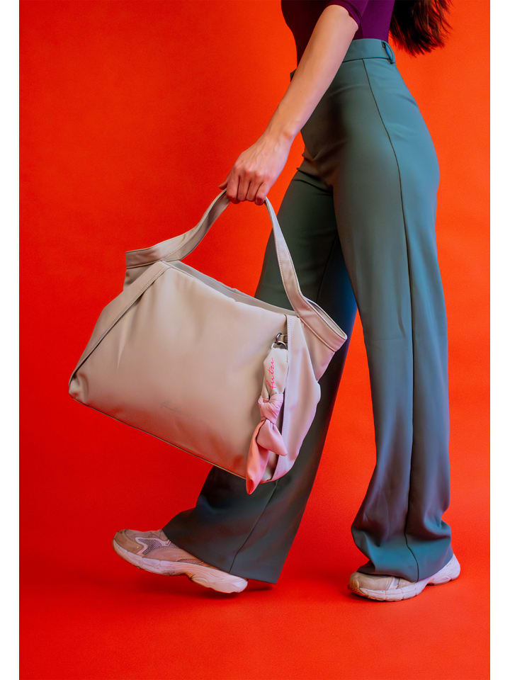 Fritzi aus Preußen Сумка-шоппер «Sky» серого цвета - (Ш)48 x (В)30 x (Г)14 см
Fritzi aus Preußen Сумка-шоппер «Sky» серого цвета - (Ш)48 x (В)30 x (Г)14 см