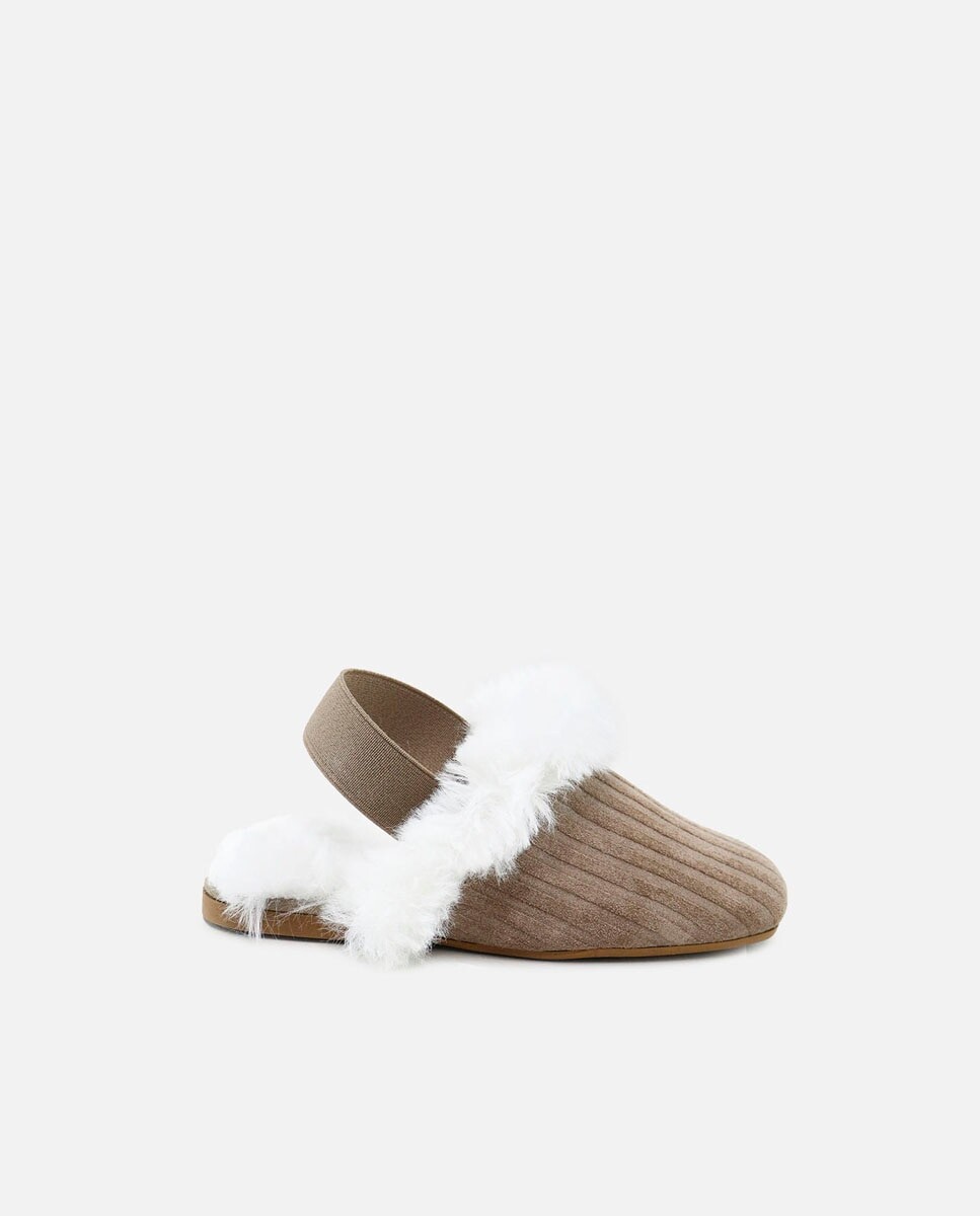 Кожаные мюли для девочки на меховой подкладке Eli 1957
Кожаные мюли для девочки на меховой подкладке Eli 1957