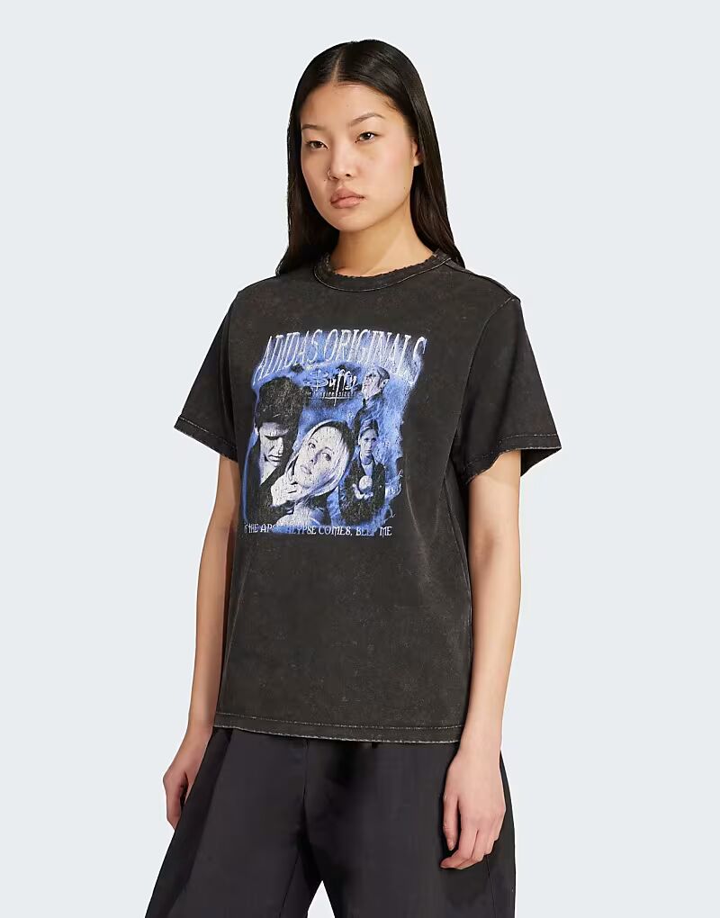 Футболка Adidas 20th Century Fox Disney черного цвета Adidas Originals
Футболка Adidas 20th Century Fox Disney черного цвета Adidas Originals