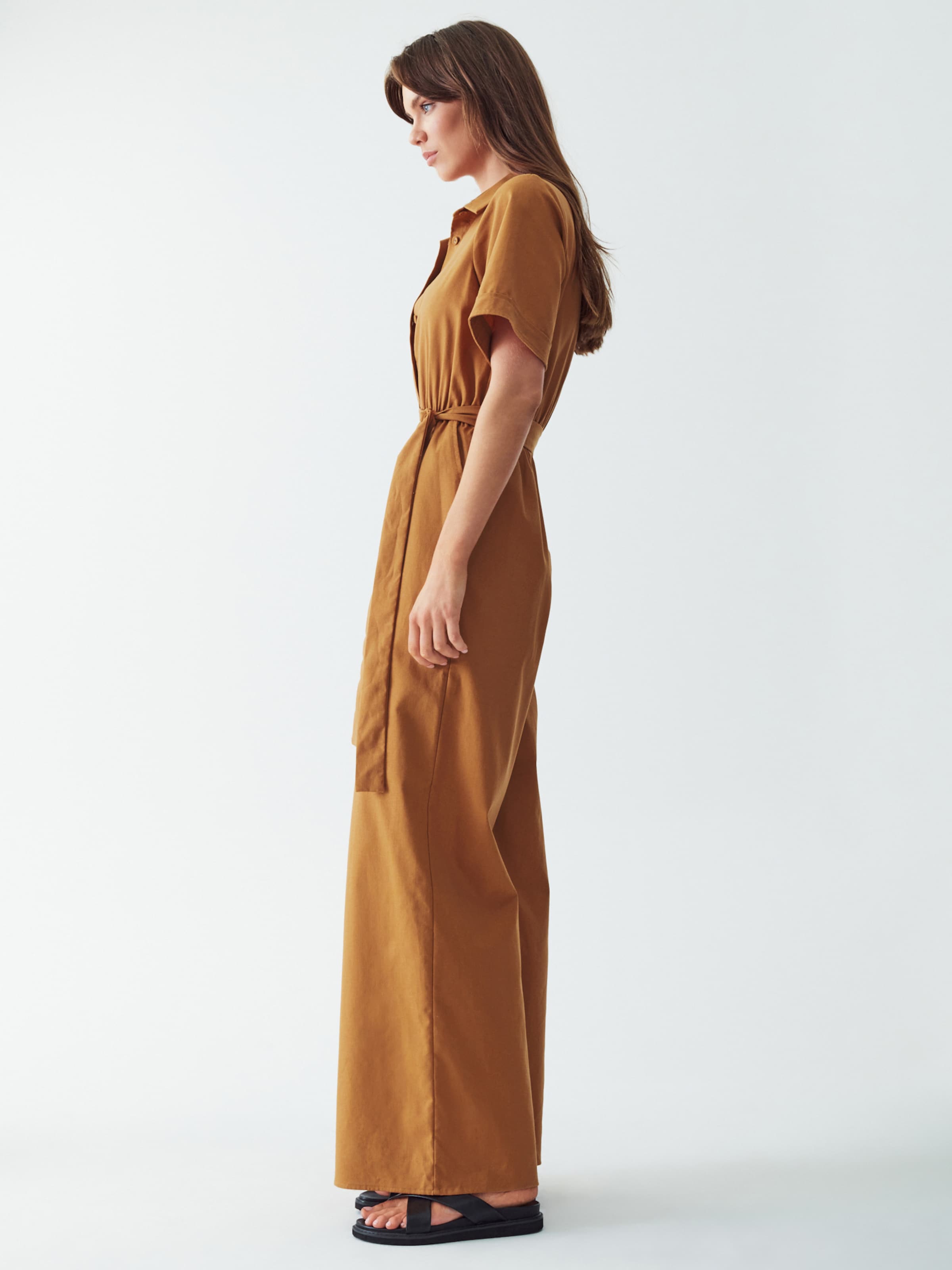 St MRLO Комбинезон 'Mara' в коричневом цвете
St MRLO Комбинезон 'Mara' в коричневом цвете