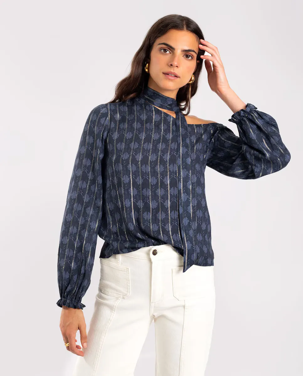 Асимметричная женская блузка с длинными рукавами The-Are, серебрянный
Асимметричная женская блузка с длинными рукавами The-Are, серебрянный