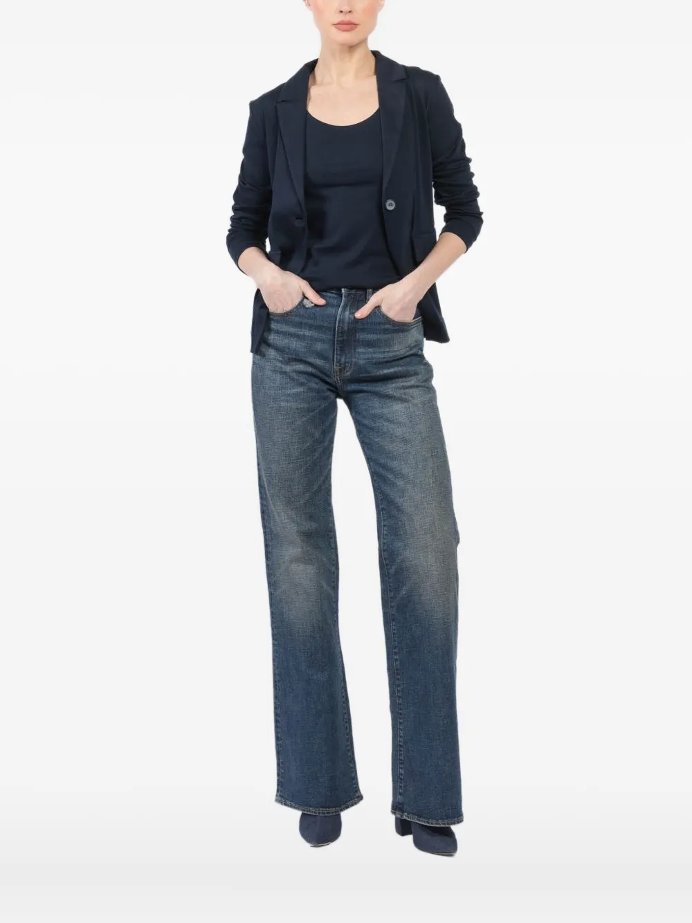 Костюм с пиджаком на одну пуговицу и карманами Gran Sasso, синий
Костюм с пиджаком на одну пуговицу и карманами Gran Sasso, синий