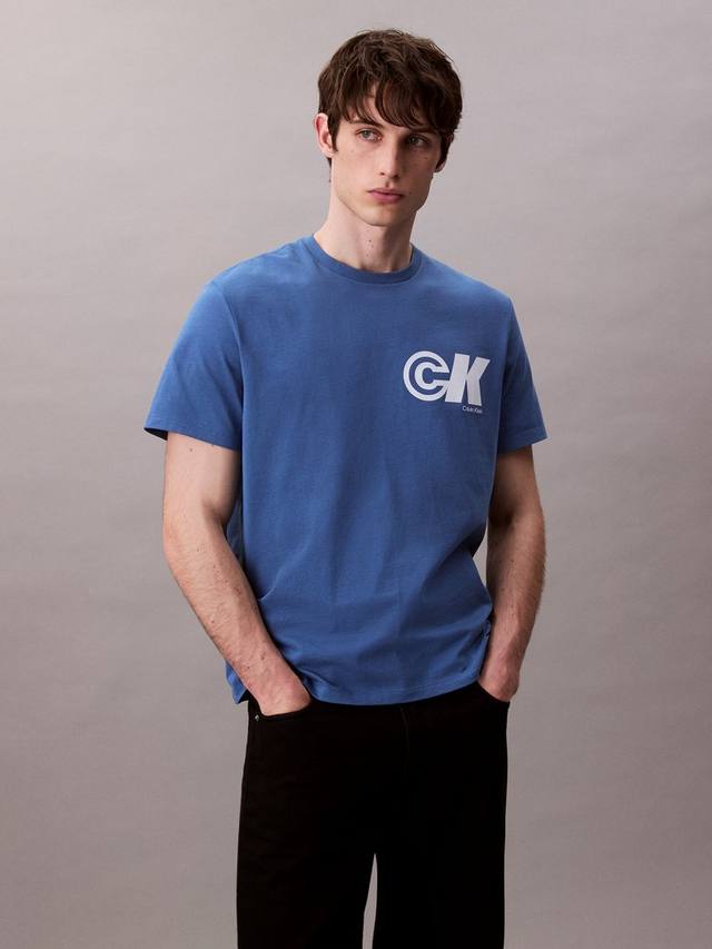 Хлопковая футболка Regular Fit с коротким рукавом и логотипом CK Calvin Klein, Royal Lagoon
Хлопковая футболка Regular Fit с коротким рукавом и логотипом CK Calvin Klein, Royal Lagoon