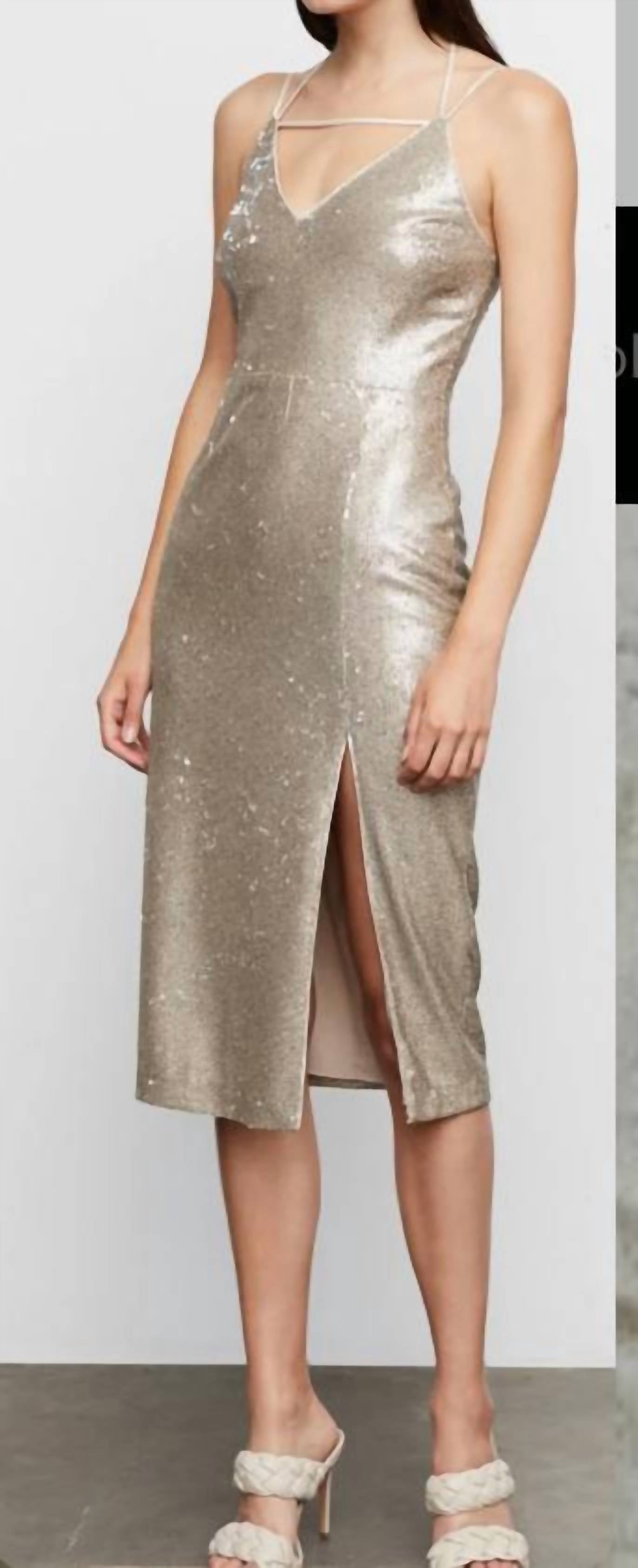 Платье миди с V-образным вырезом Jordyn в золотом цвете Bailey 44
Платье миди с V-образным вырезом Jordyn в золотом цвете Bailey 44