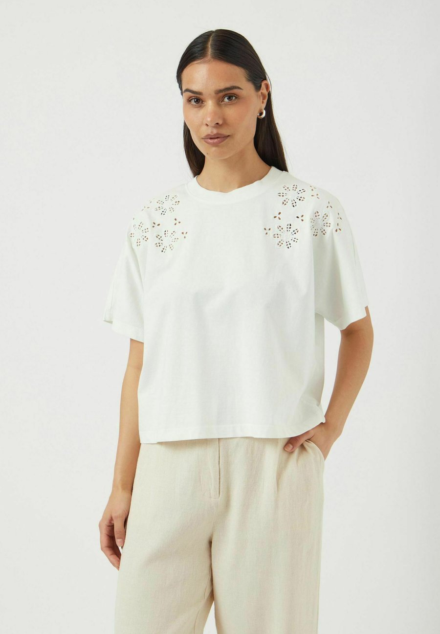 Футболка YAS BOXY, Star White/White, Белый, Футболка YAS BOXY, Star White/White
Футболка YAS BOXY, Star White/White, Белый, Футболка YAS BOXY, Star White/White