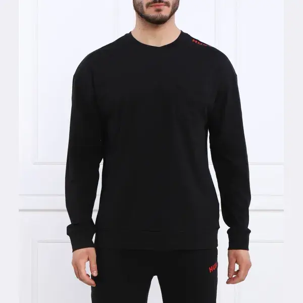 Лонгслив с надписью стандартной посадки. Hugo, черный
Лонгслив с надписью стандартной посадки. Hugo, черный