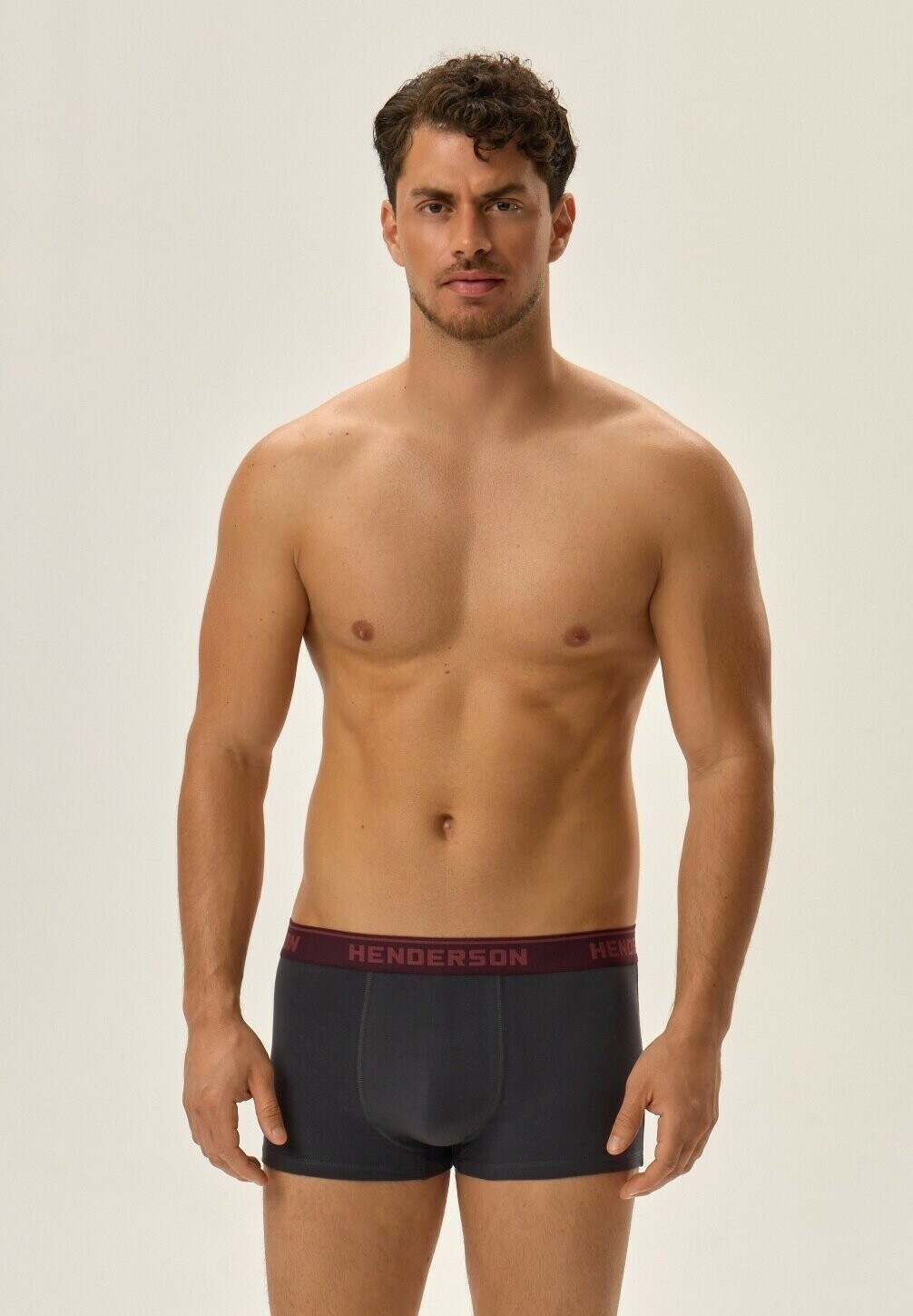 Трусы-боксеры JEWEL Henderson, темно-синий
Трусы-боксеры JEWEL Henderson, темно-синий