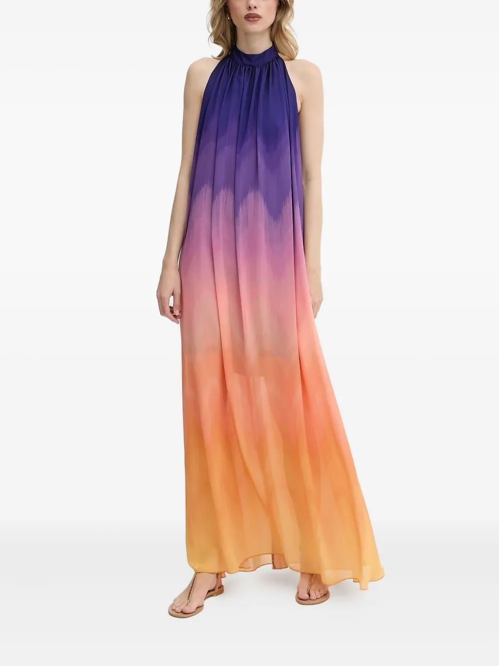 Платье макси с бретелью через шею цвета омбре Silvian Heach, оранжевый
Платье макси с бретелью через шею цвета омбре Silvian Heach, оранжевый