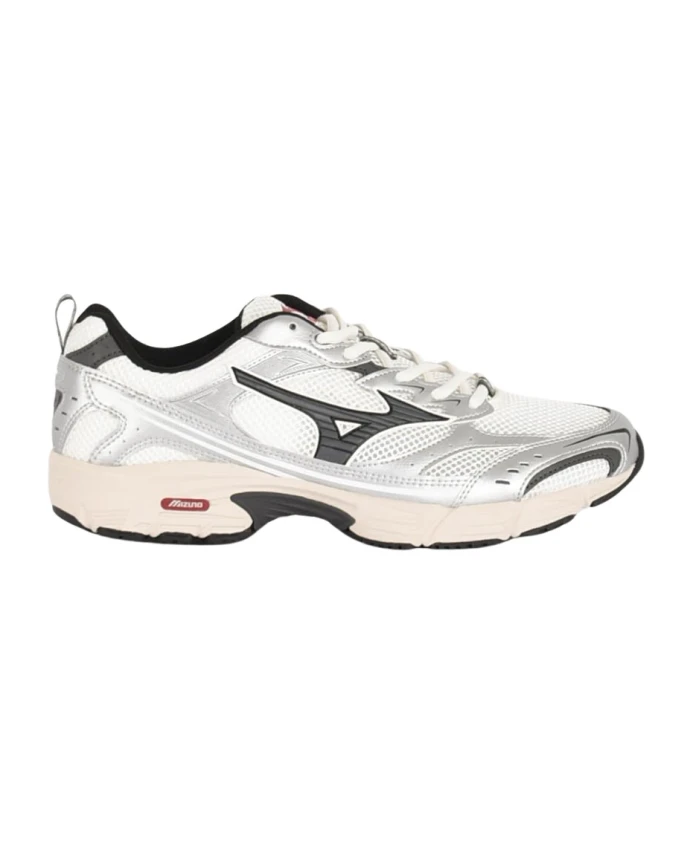 Спортивные кроссовки с сетчатым верхом и массивной подошвой Mizuno, белый
Спортивные кроссовки с сетчатым верхом и массивной подошвой Mizuno, белый