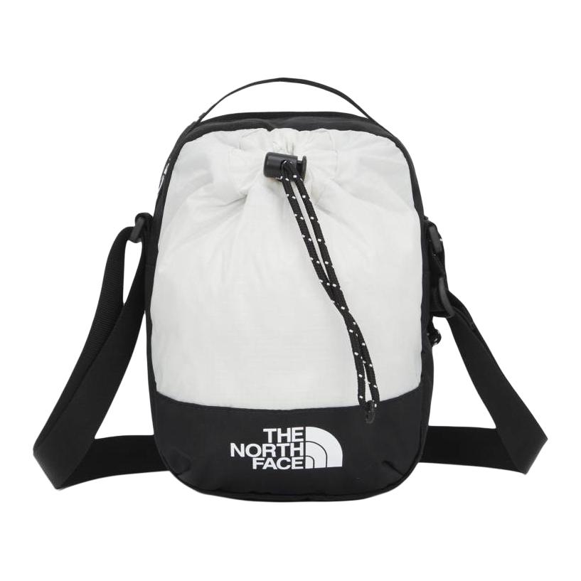 THE NORTH FACE Плечевая сумка для активного отдыха из нейлона черно-белая унисекс, Black White
THE NORTH FACE Плечевая сумка для активного отдыха из нейлона черно-белая унисекс, Black White
