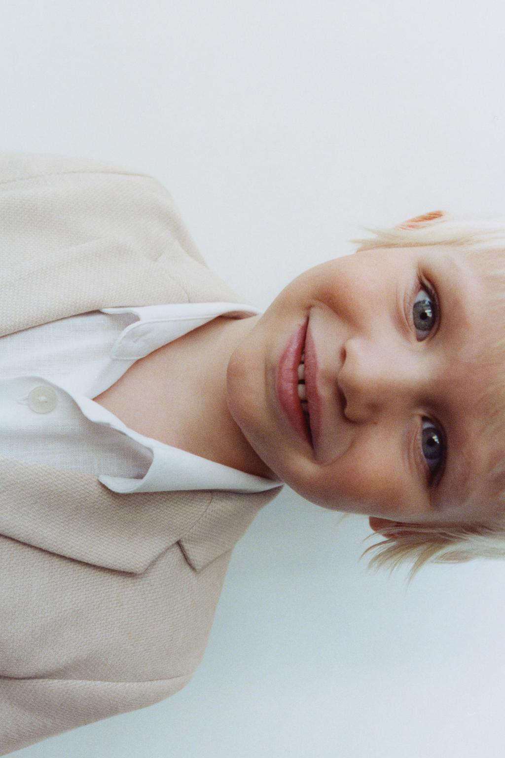 Блейзер для комфортного костюма ZARA, светло-бежевый
Блейзер для комфортного костюма ZARA, светло-бежевый