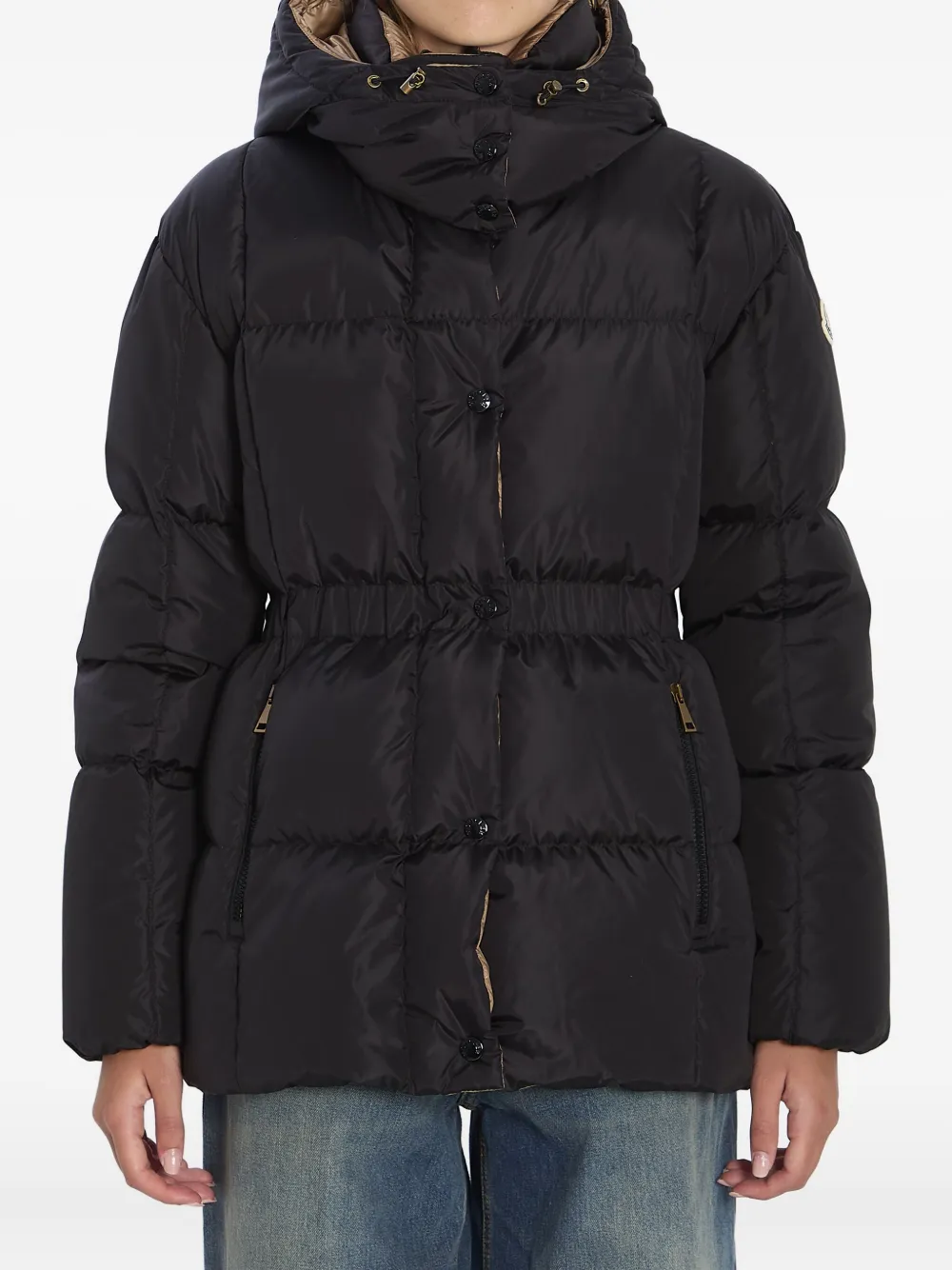 Пуховик Agneux с капюшоном Moncler, черный
Пуховик Agneux с капюшоном Moncler, черный