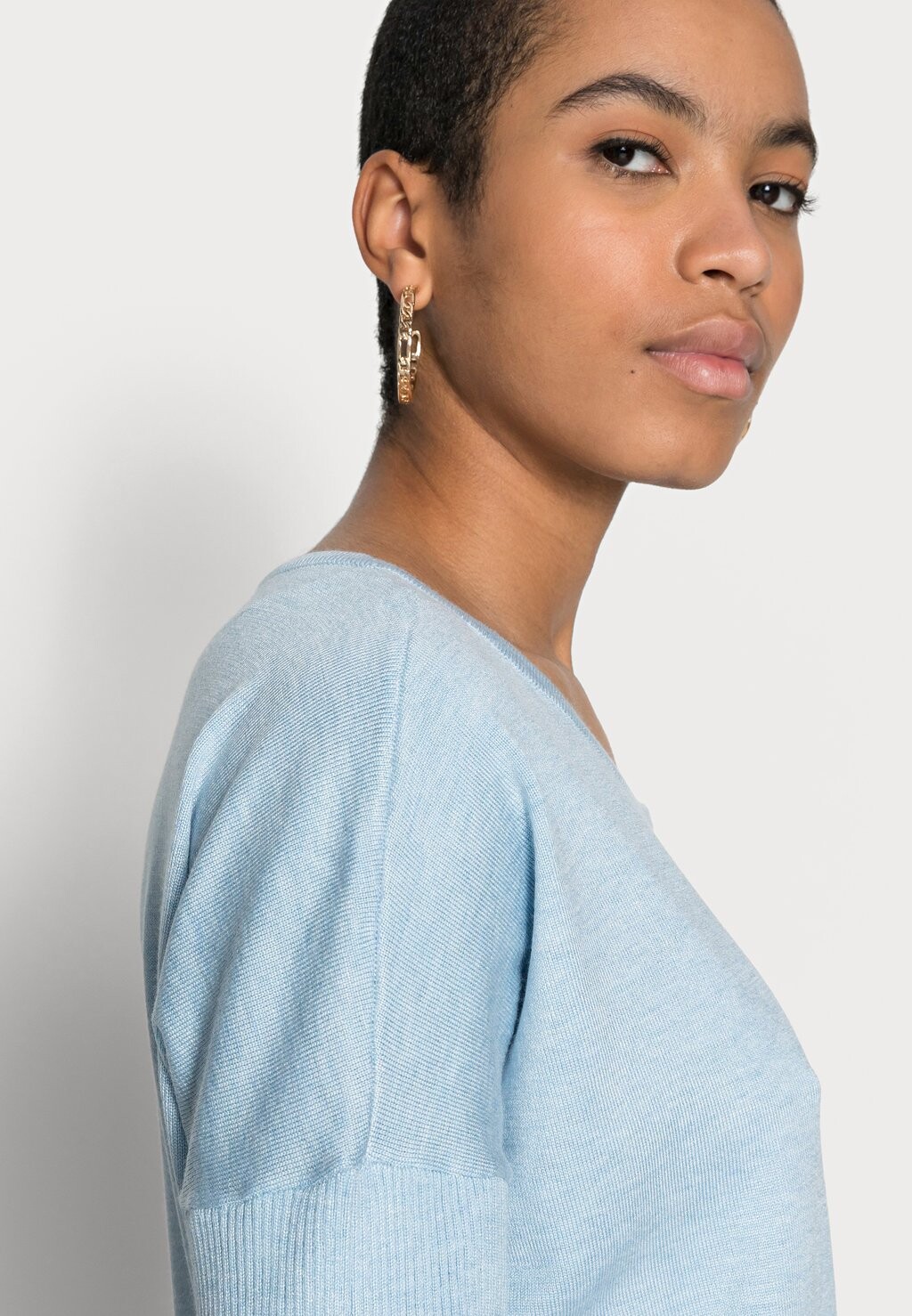 Свитер Milasz R-Neck Pullover Saint Tropez, светло-синий
Свитер Milasz R-Neck Pullover Saint Tropez, светло-синий