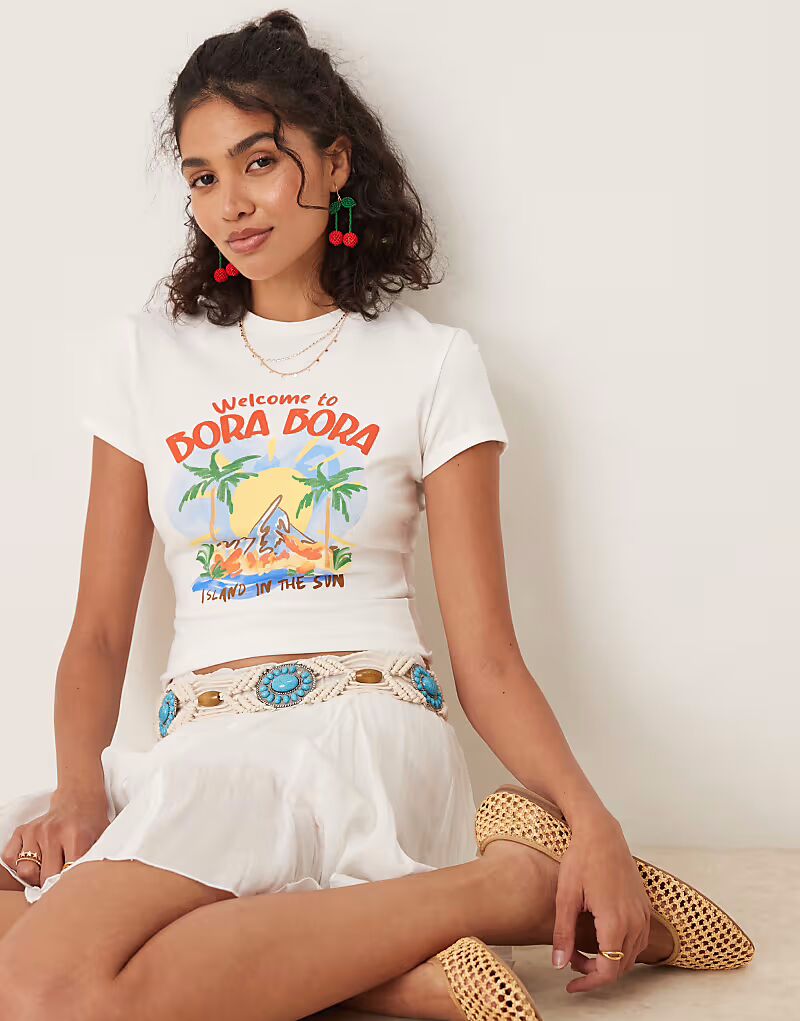 Детская футболка ASOS DESIGN с принтом «Бора-Бора» кремового цвета 
Детская футболка ASOS DESIGN с принтом «Бора-Бора» кремового цвета