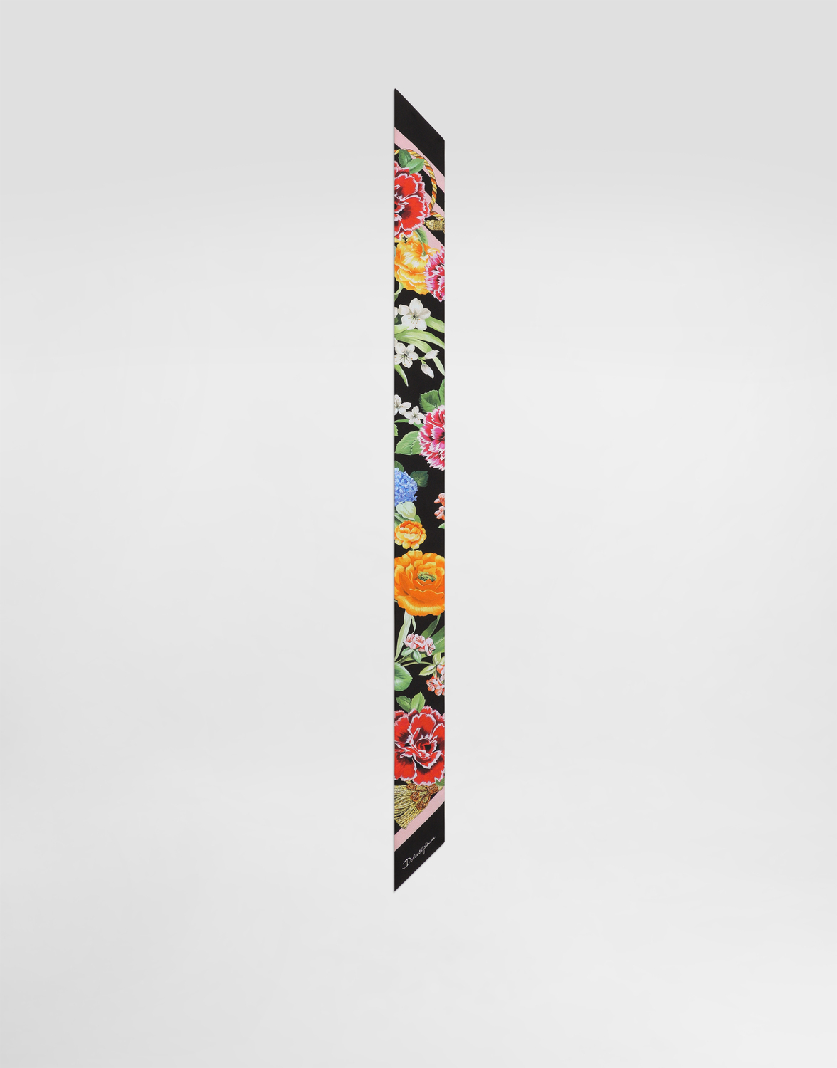 Головной платок из твила с цветочным принтом (6x100) Dolce & Gabbana, принт
Головной платок из твила с цветочным принтом (6x100) Dolce & Gabbana, принт