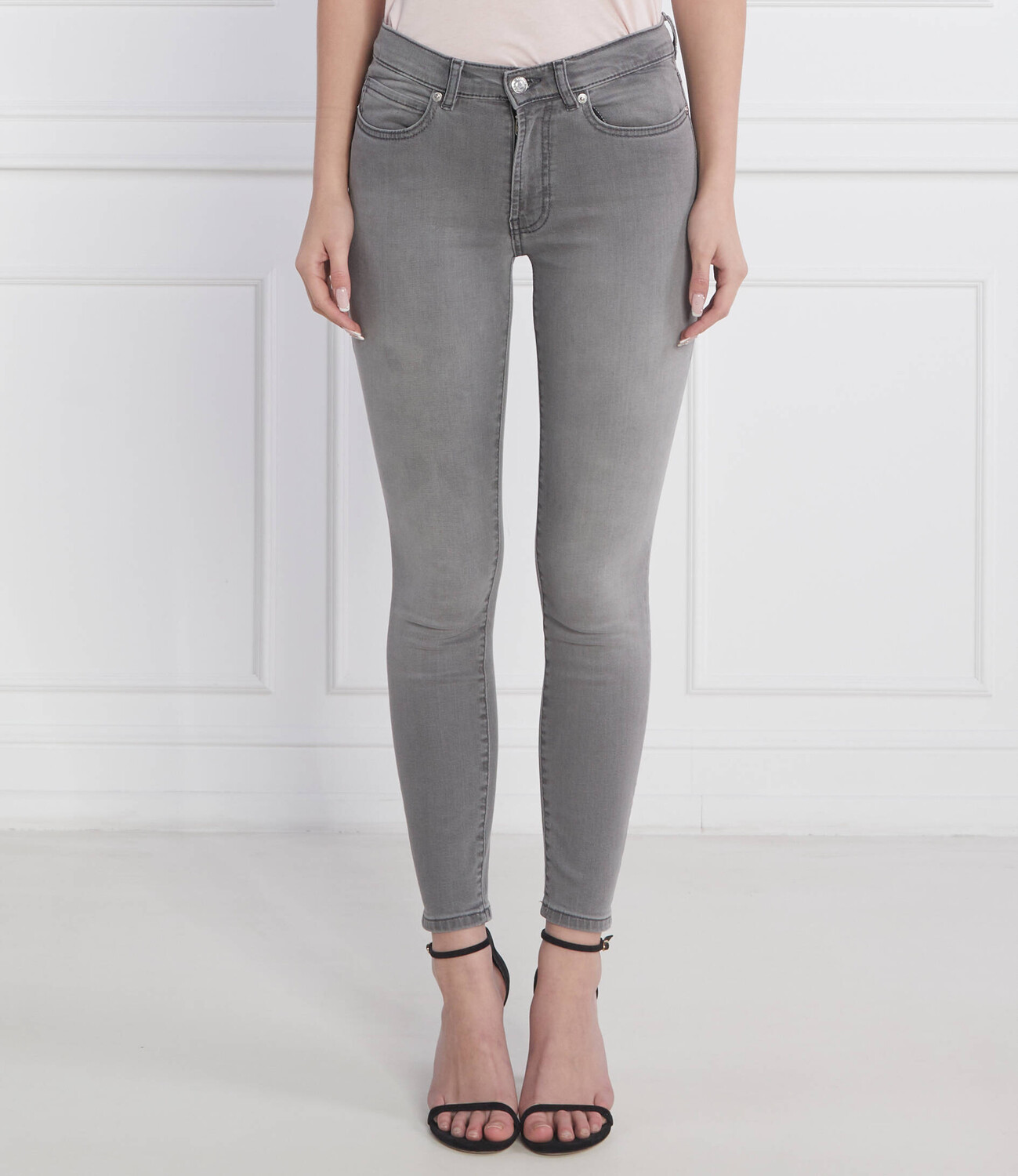 Джинсы HUGO 932 Comfort fit, серый
Джинсы HUGO 932 Comfort fit, серый