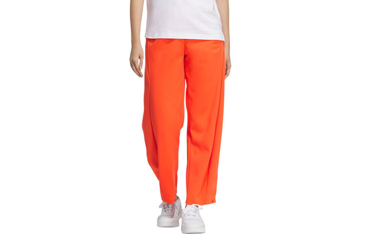 Трикотажные спортивные штаны женские полу-ударно-оранжевые Adidas
Трикотажные спортивные штаны женские полу-ударно-оранжевые Adidas