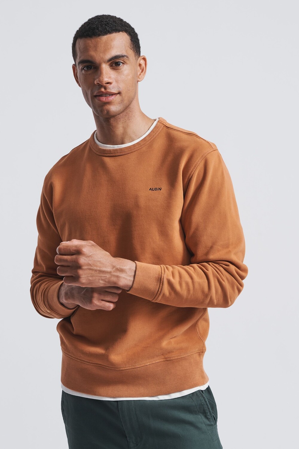 Толстовка оверсайз Vestry с круглым вырезом Aubin, оранжевый
Толстовка оверсайз Vestry с круглым вырезом Aubin, оранжевый