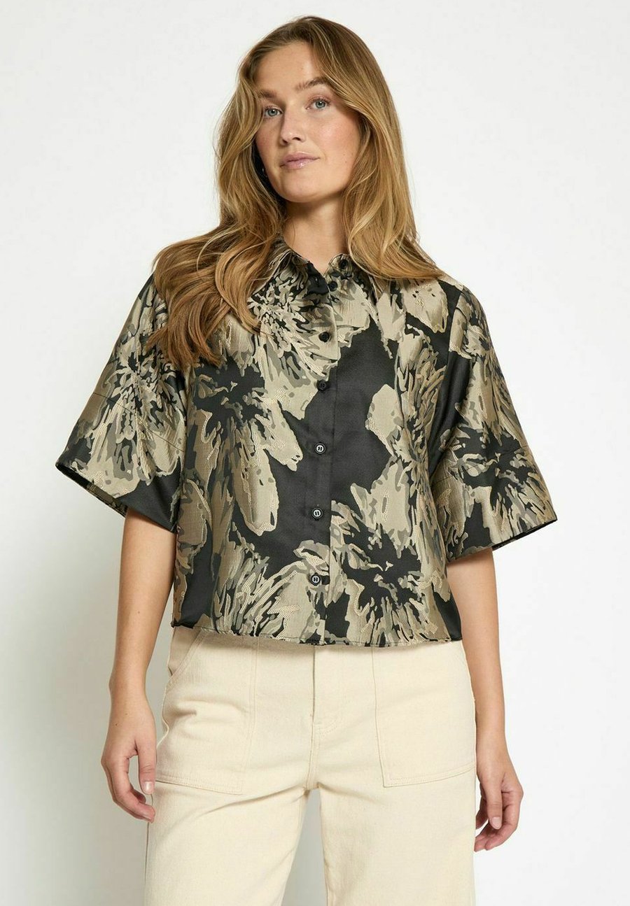 Блуза PEPPERCORN IVY, Black Jacquard/Black
Блуза PEPPERCORN IVY, Black Jacquard/Black