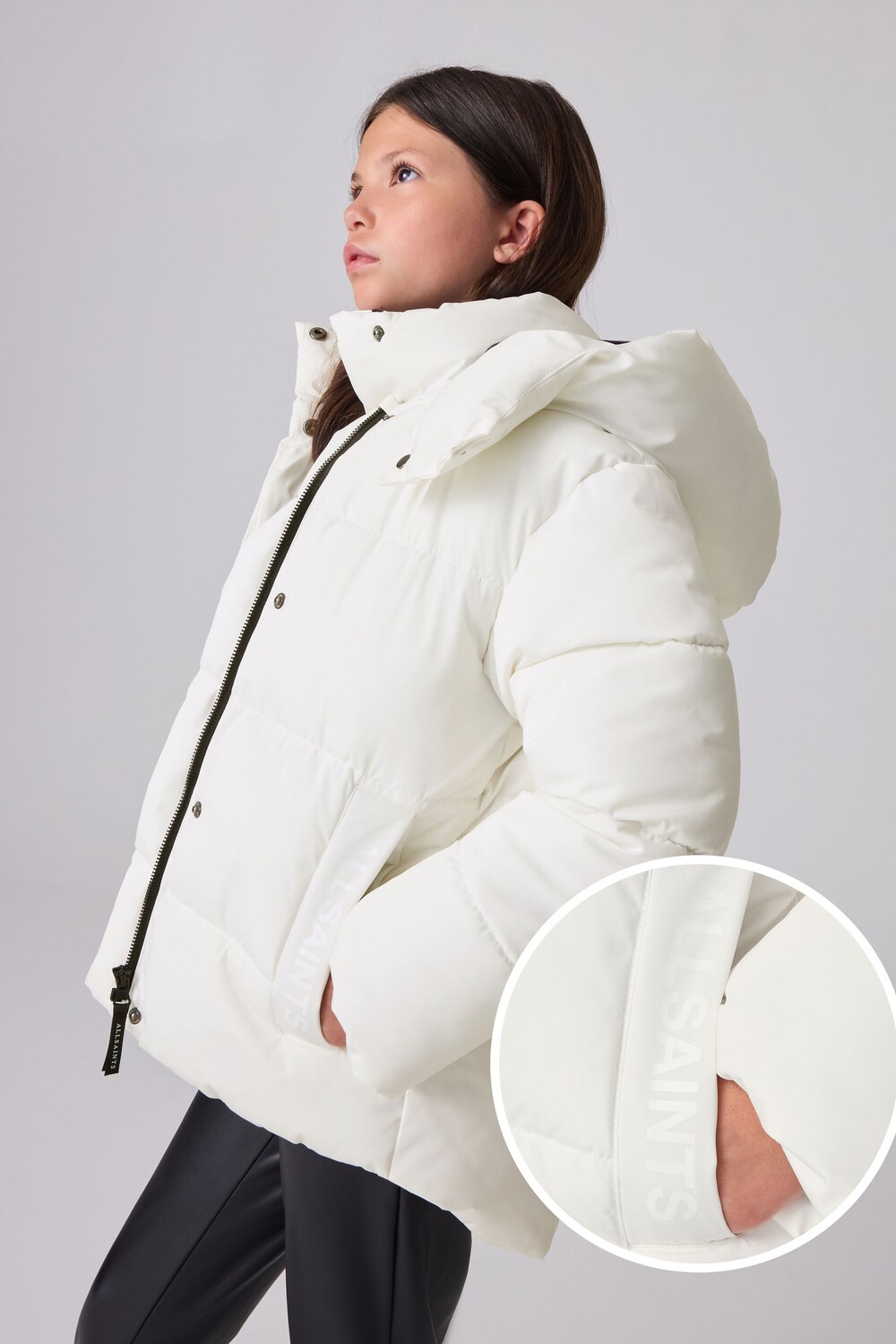 Короткое стеганое пальто для девочек Smallsaints, белый
Короткое стеганое пальто для девочек Smallsaints, белый