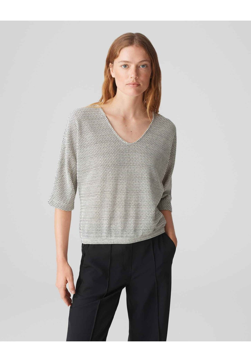 Джемпер OPUS, черный
Джемпер OPUS, черный