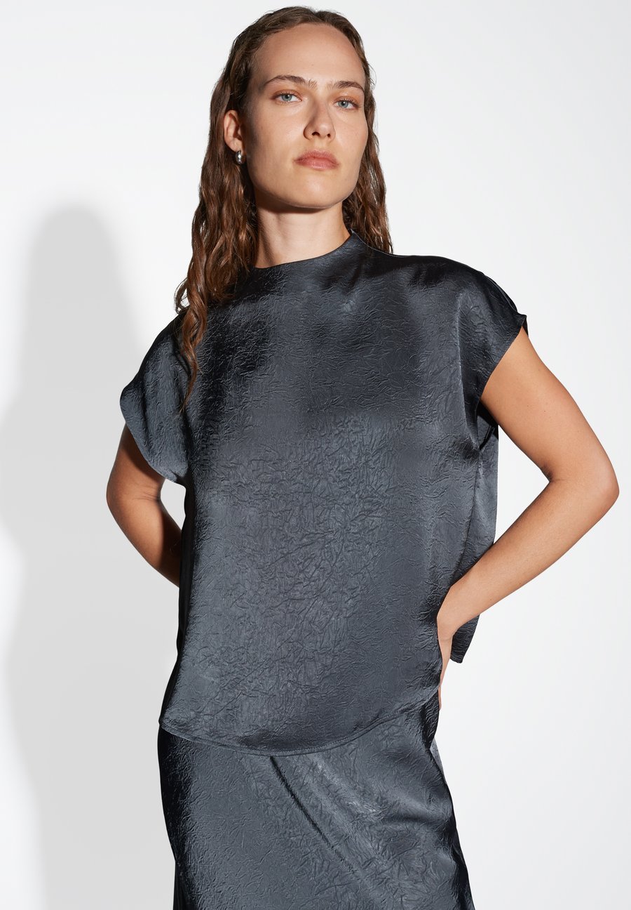 Блуза someday. WIDE FIT CRINKLE LOOK, Silver Moon/Light Grey
Блуза someday. WIDE FIT CRINKLE LOOK, Silver Moon/Light Grey