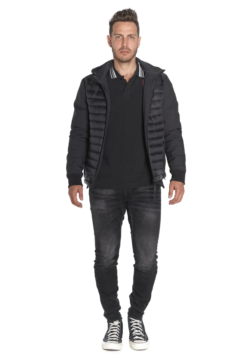 Стеганая куртка Le Temps Des Cerises "ЛИМА" в спортивном дизайне, черный
Стеганая куртка Le Temps Des Cerises "ЛИМА" в спортивном дизайне, черный