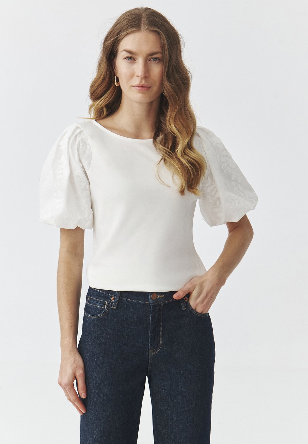 Футболка с принтом TATUUM, молочный
Футболка с принтом TATUUM, молочный