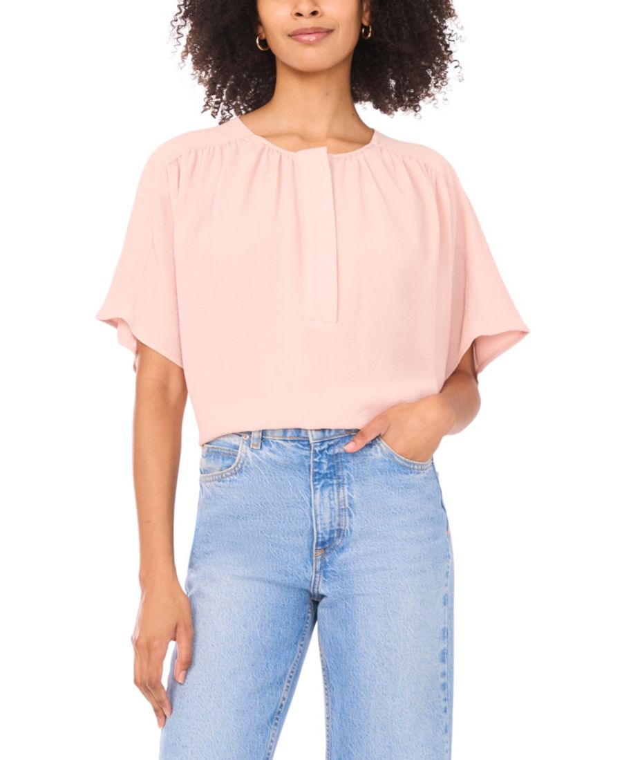 Женская блузка с круглым вырезом и сборками спереди Vince Camuto, Sepia Rose
Женская блузка с круглым вырезом и сборками спереди Vince Camuto, Sepia Rose