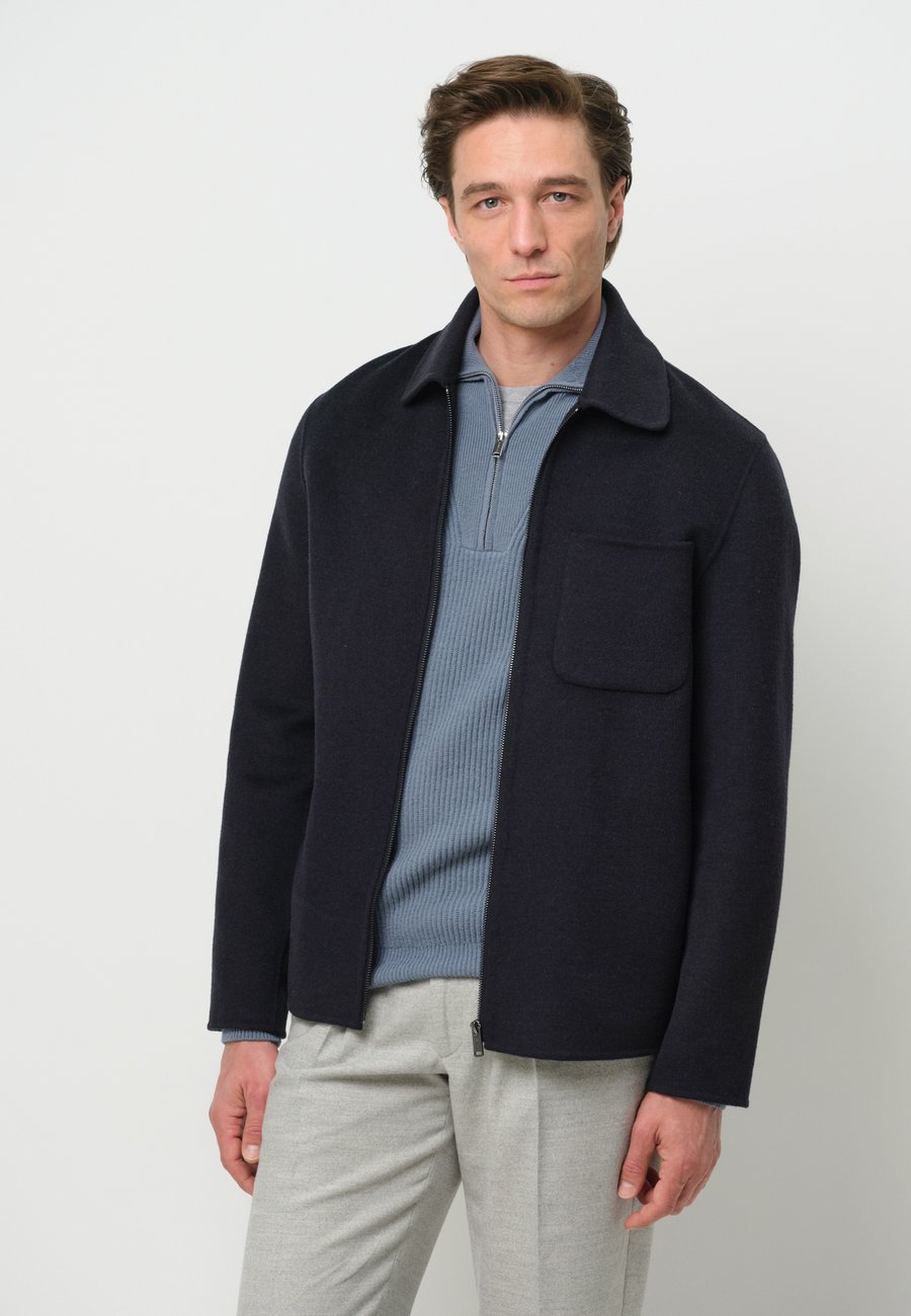 Куртка PROFUOMO OVERSHIRT, Navy/Dark Blue
Куртка PROFUOMO OVERSHIRT, Navy/Dark Blue