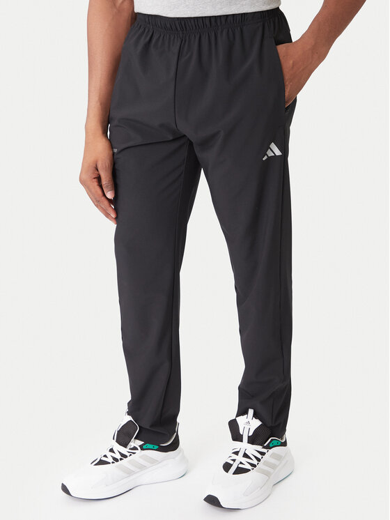 Спортивные брюки regular fit Training Essentials Holiday JM5441 Adidas, черный
Спортивные брюки regular fit Training Essentials Holiday JM5441 Adidas, черный